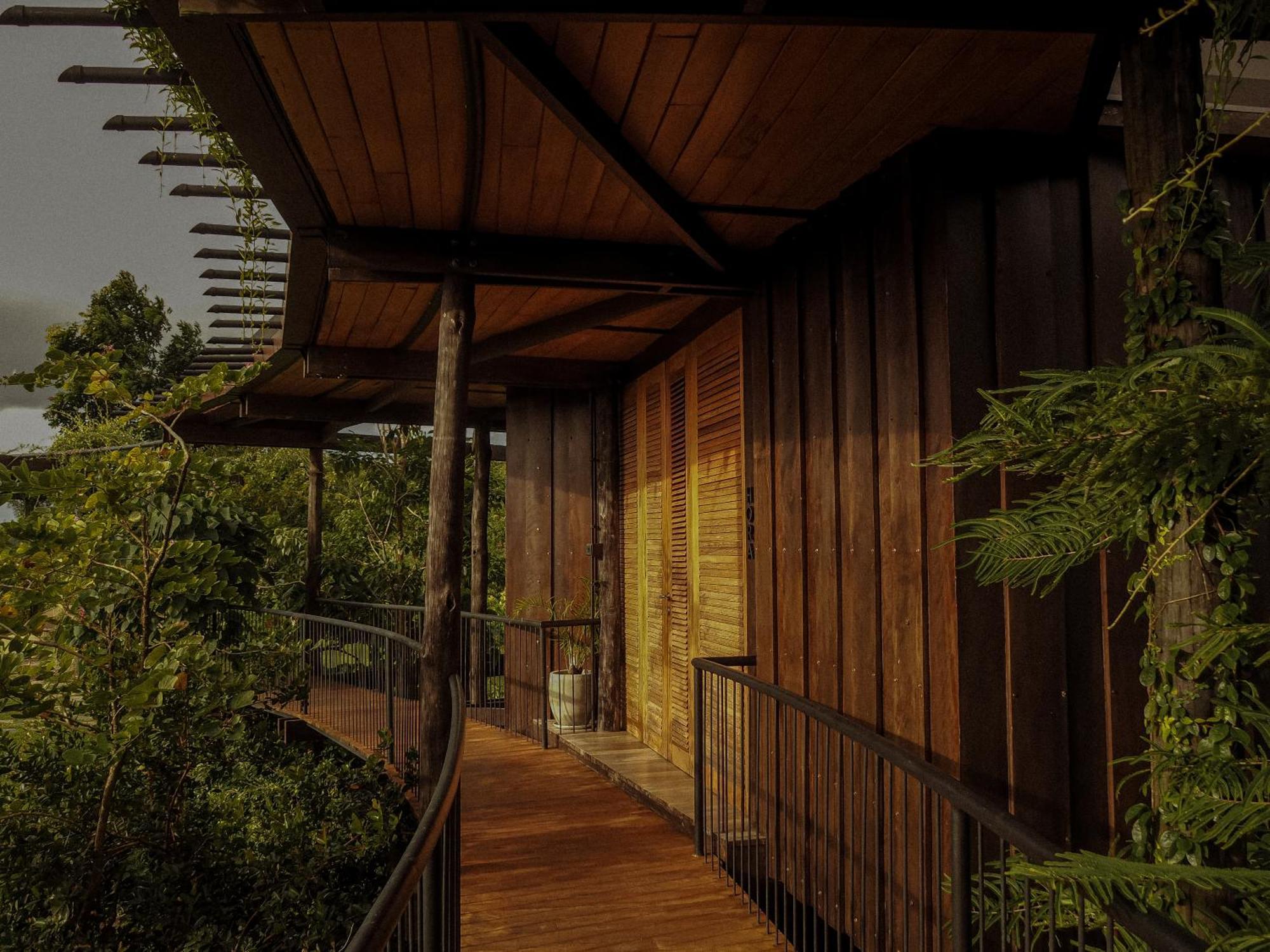 Trebartha East The Round House Hotel Ahangama Luaran gambar